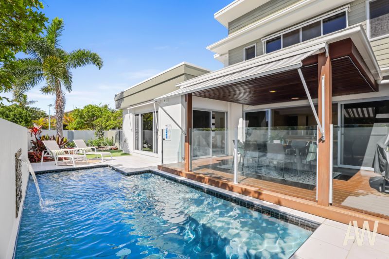 Real Estate For Sale 25 Tarawa Street Kawana Island , QLD