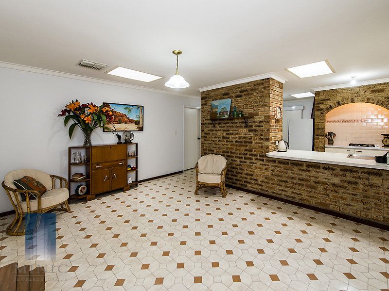 Real Estate For Lease 32 Narcissus Avenue Parkwood , WA