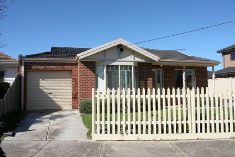 1/26 Bracken Grove, ALTONA Sweeney Estate Agents