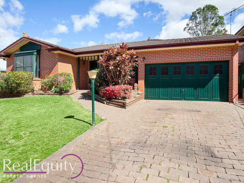 Real Estate For Lease 14 Niland Way Casula , NSW