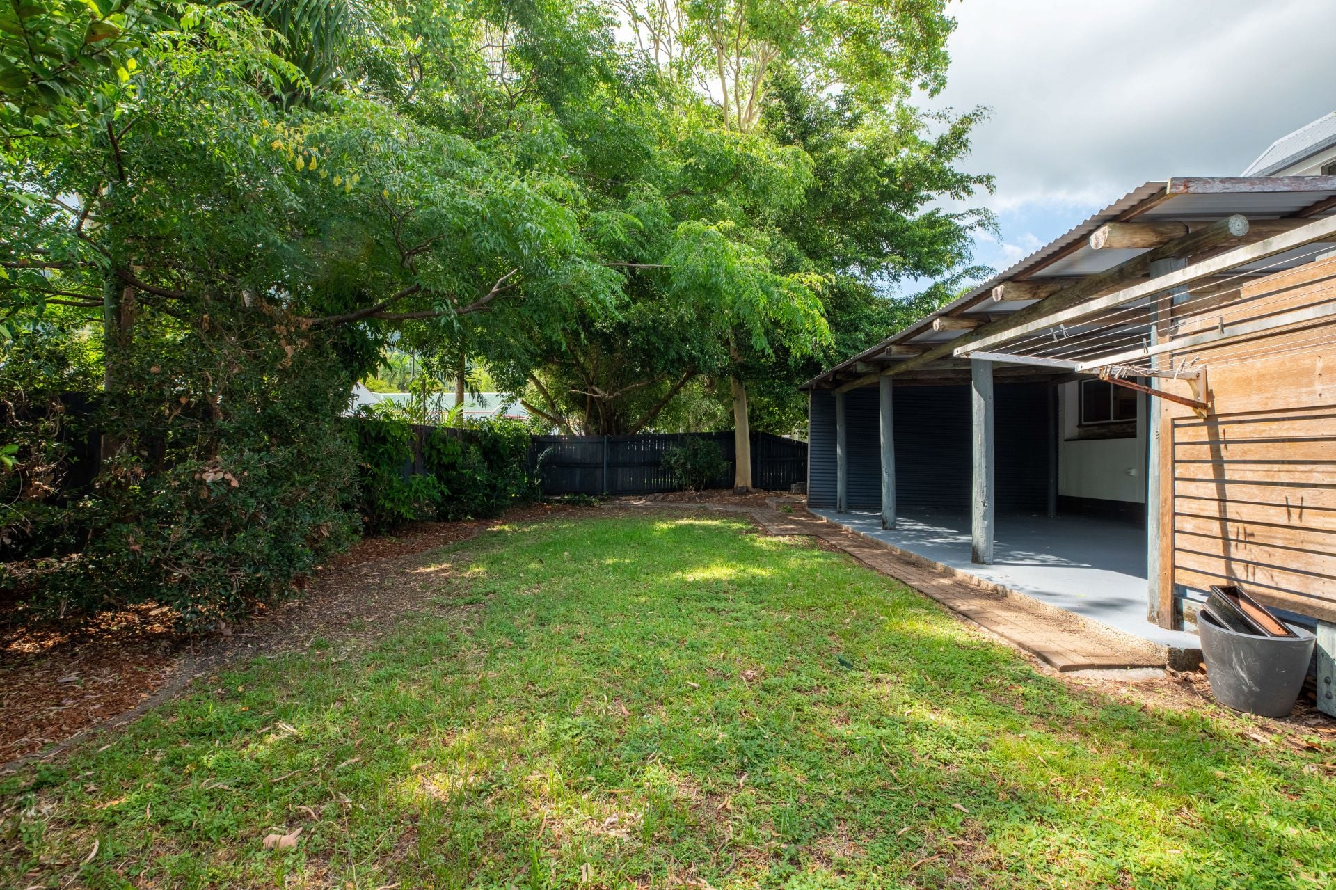 7 Manooka Dr, Cannonvale Taylors Property Specialists