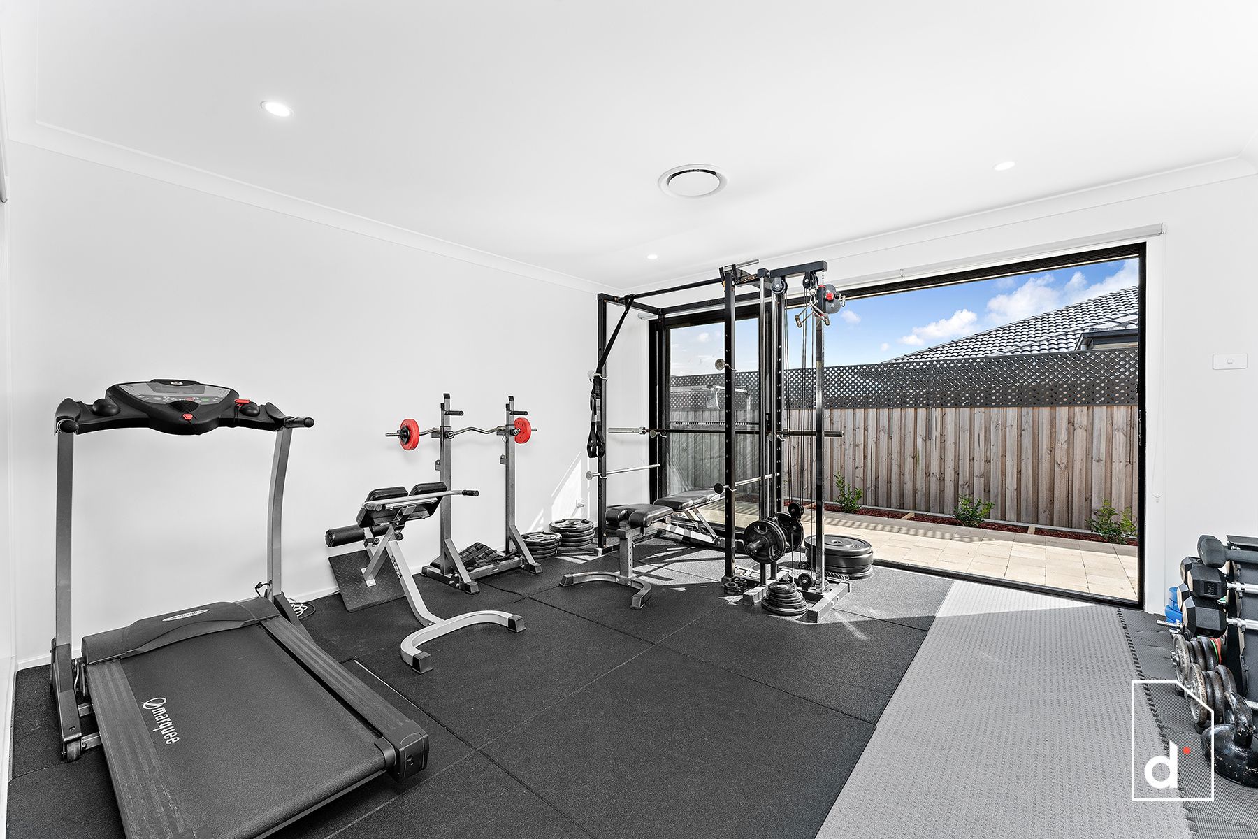 Sold property 975000 for 8 Huskisson Street Tullimbar , NSW 2527