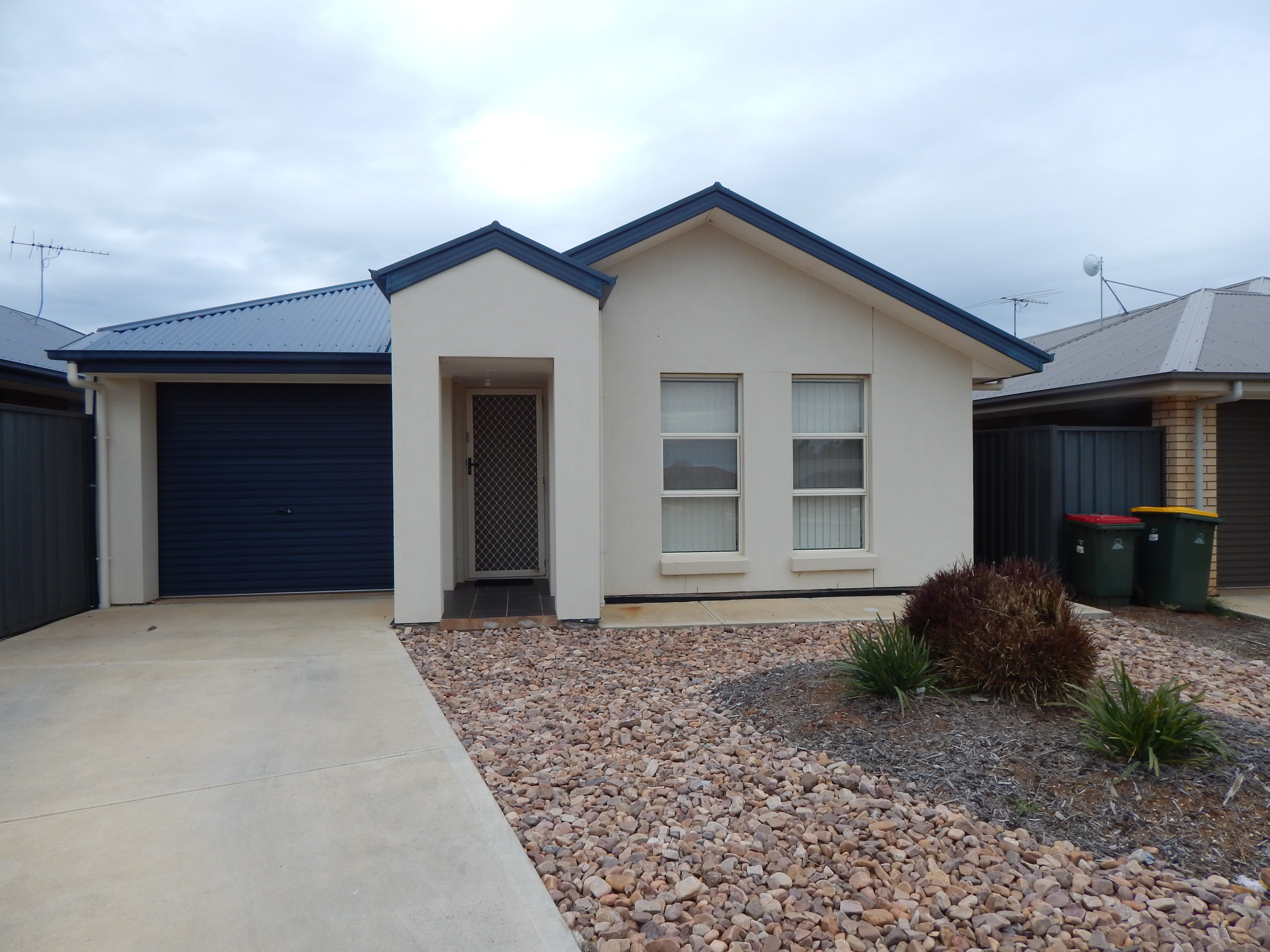 Real Estate For Lease 9 Neilson Court Munno Para West , SA