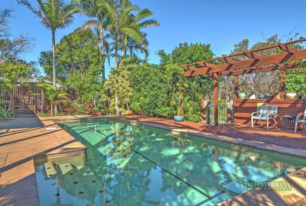 Real Estate For Sale 13 Moonbeam Crescent Castaways Beach , QLD