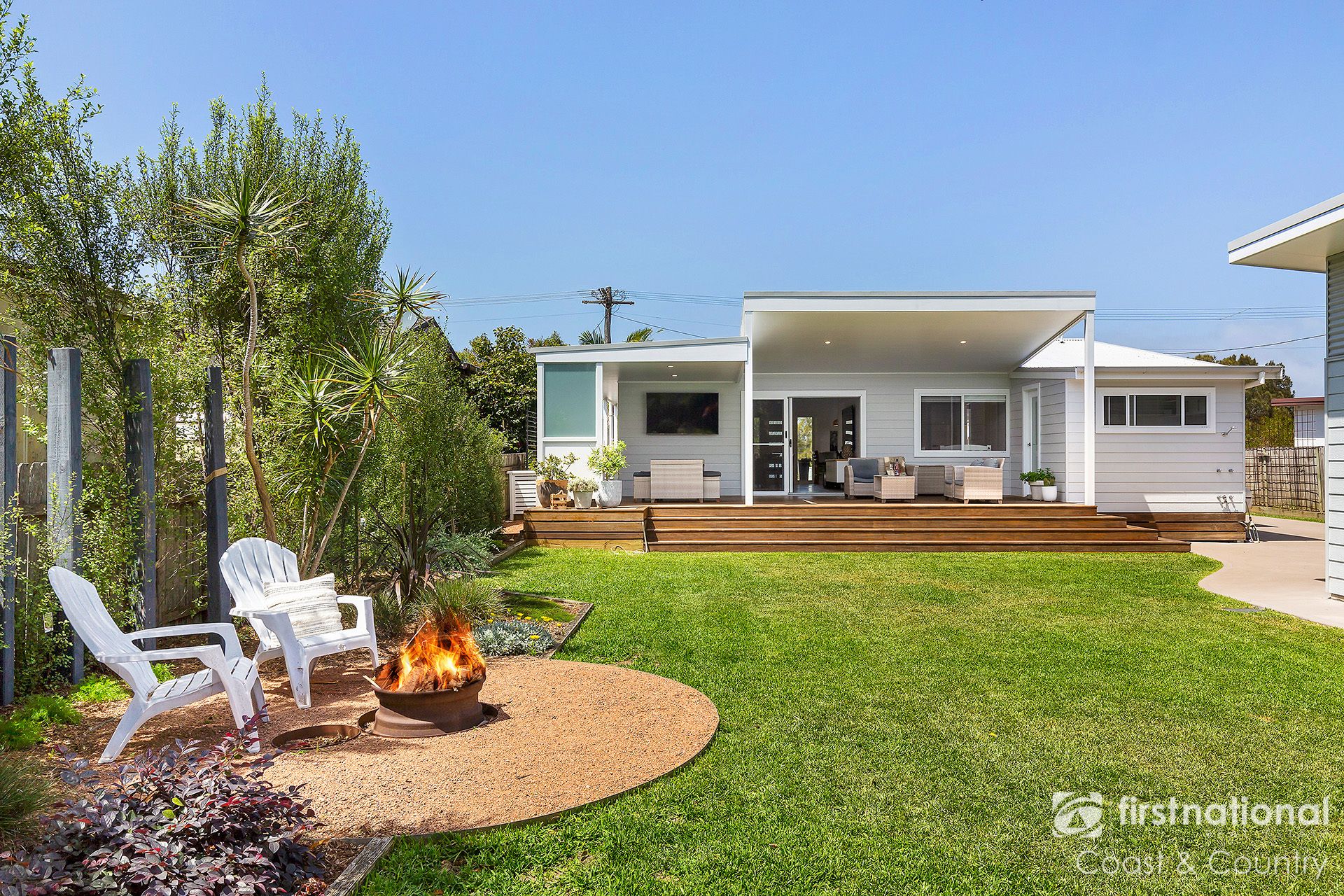 26 McIntosh Street, Shoalhaven Heads First National Coast & Country