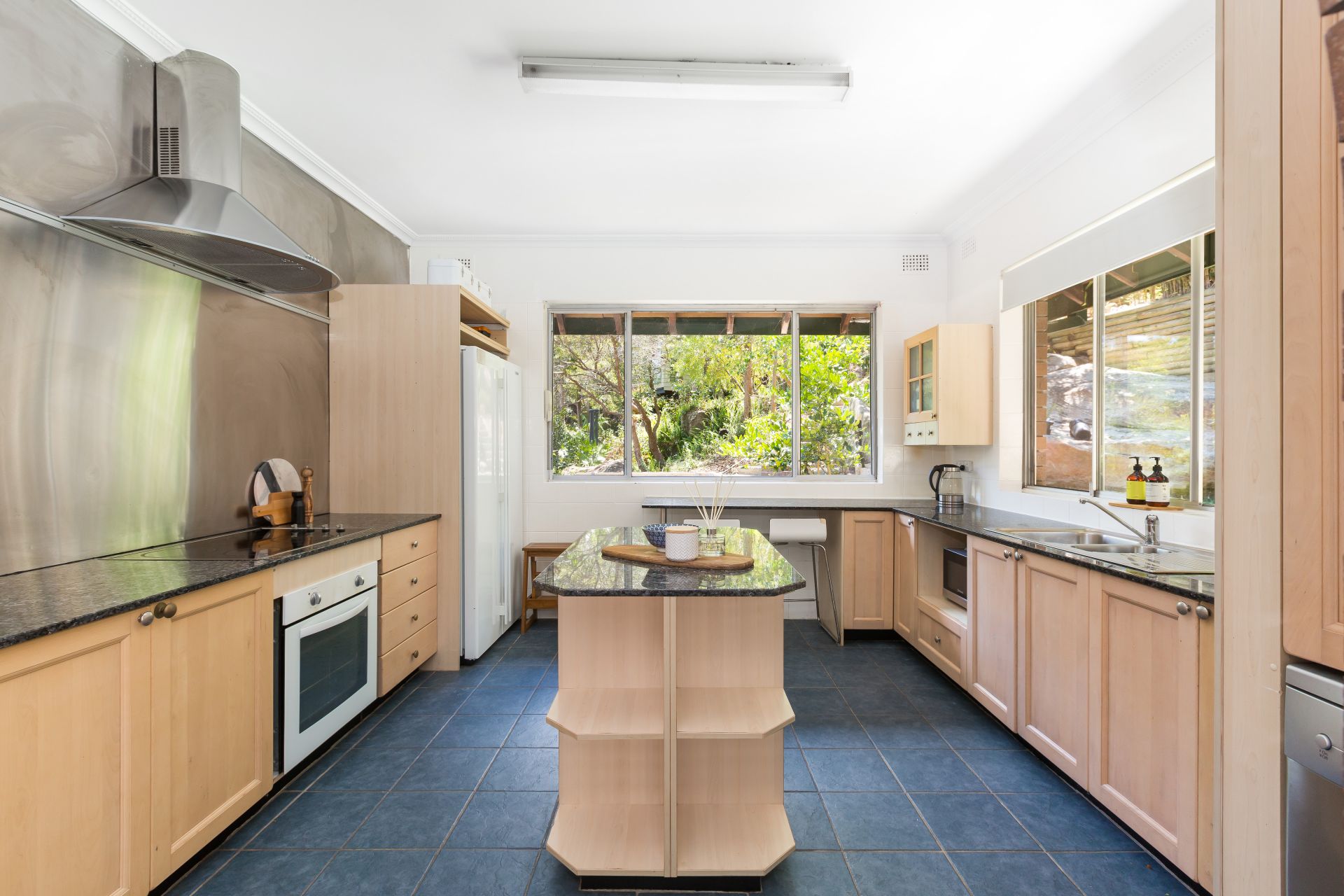 133 Arcadia Avenue, Gymea Bay Pulse Property Agents