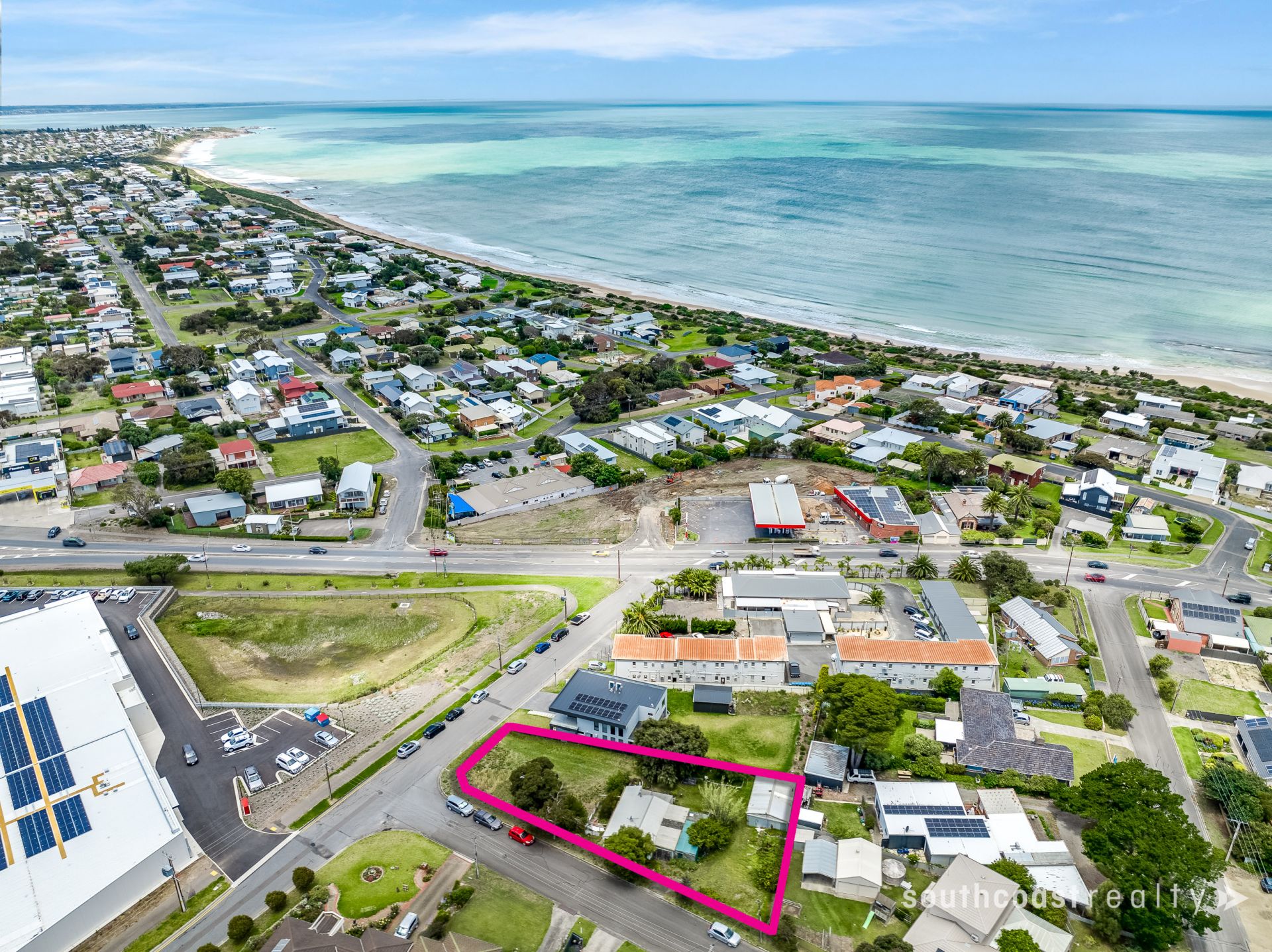 4 Dundalk Avenue, McCracken South Coast Realty