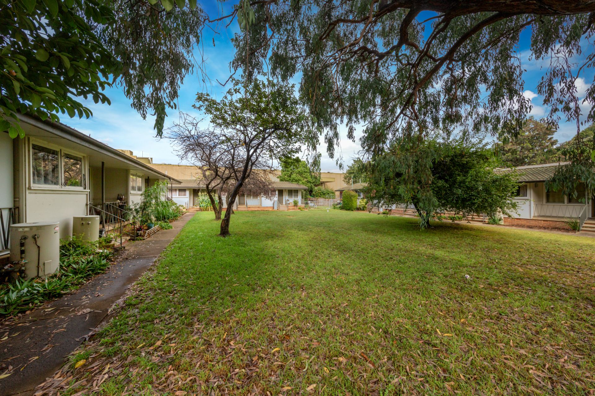 9/7375 Collett Street, Queanbeyan White Rhino Property