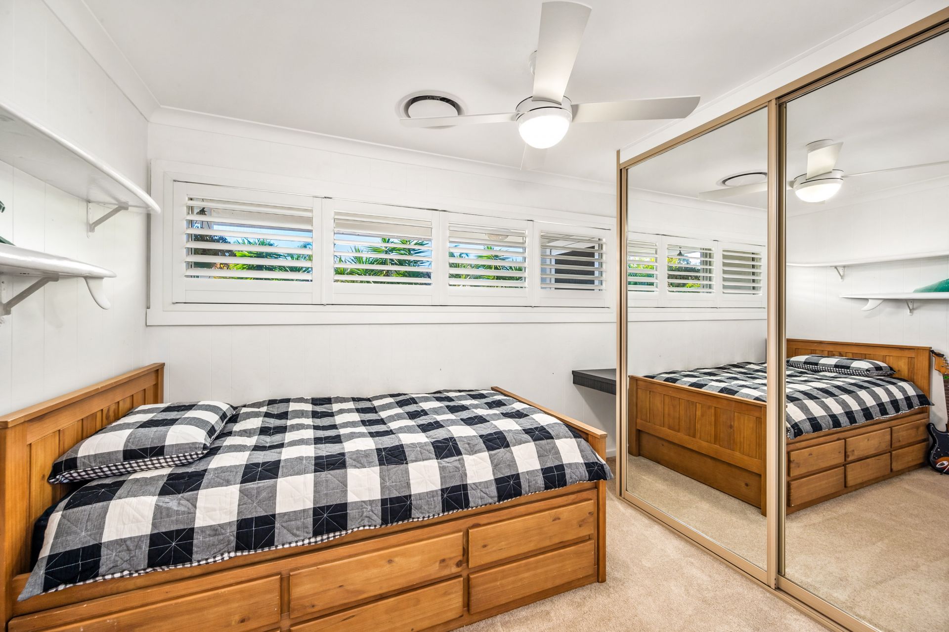 24 Alexander Avenue, Caves Beach 3Realty Lake Macquarie