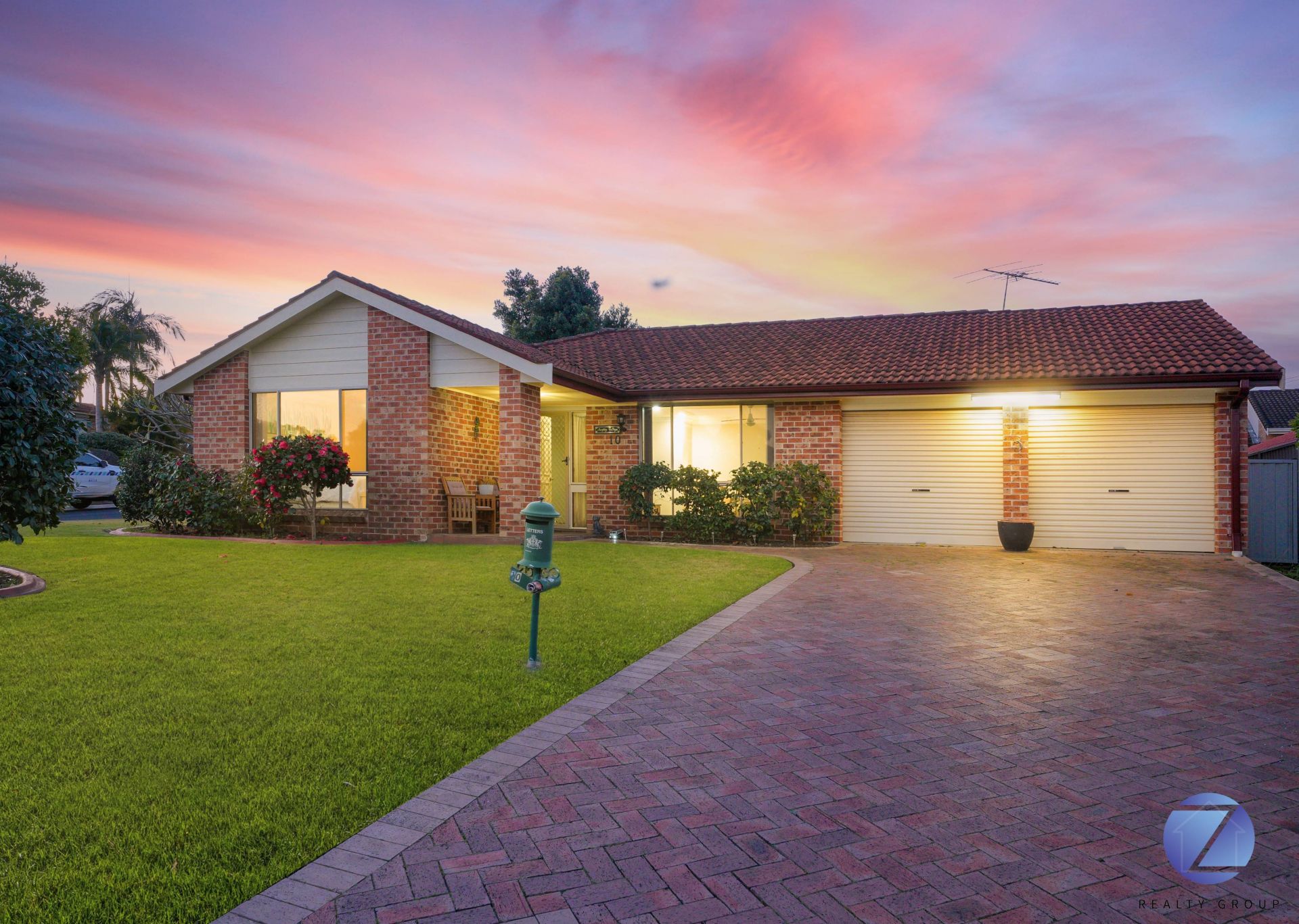 10 Shannon Place, Kearns Z Realty Group