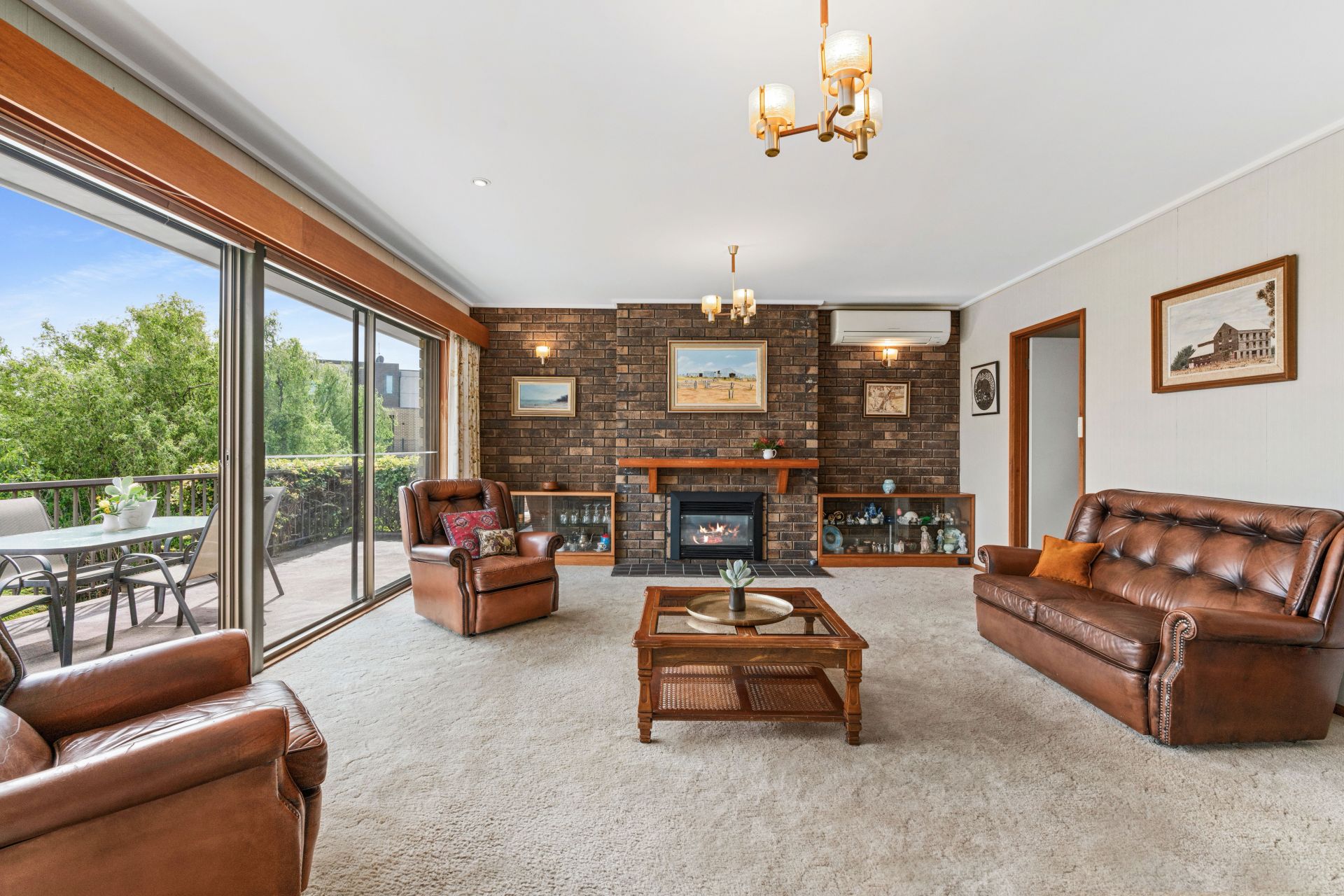 Kay & Burton 85 Latrobe Parade, Dromana