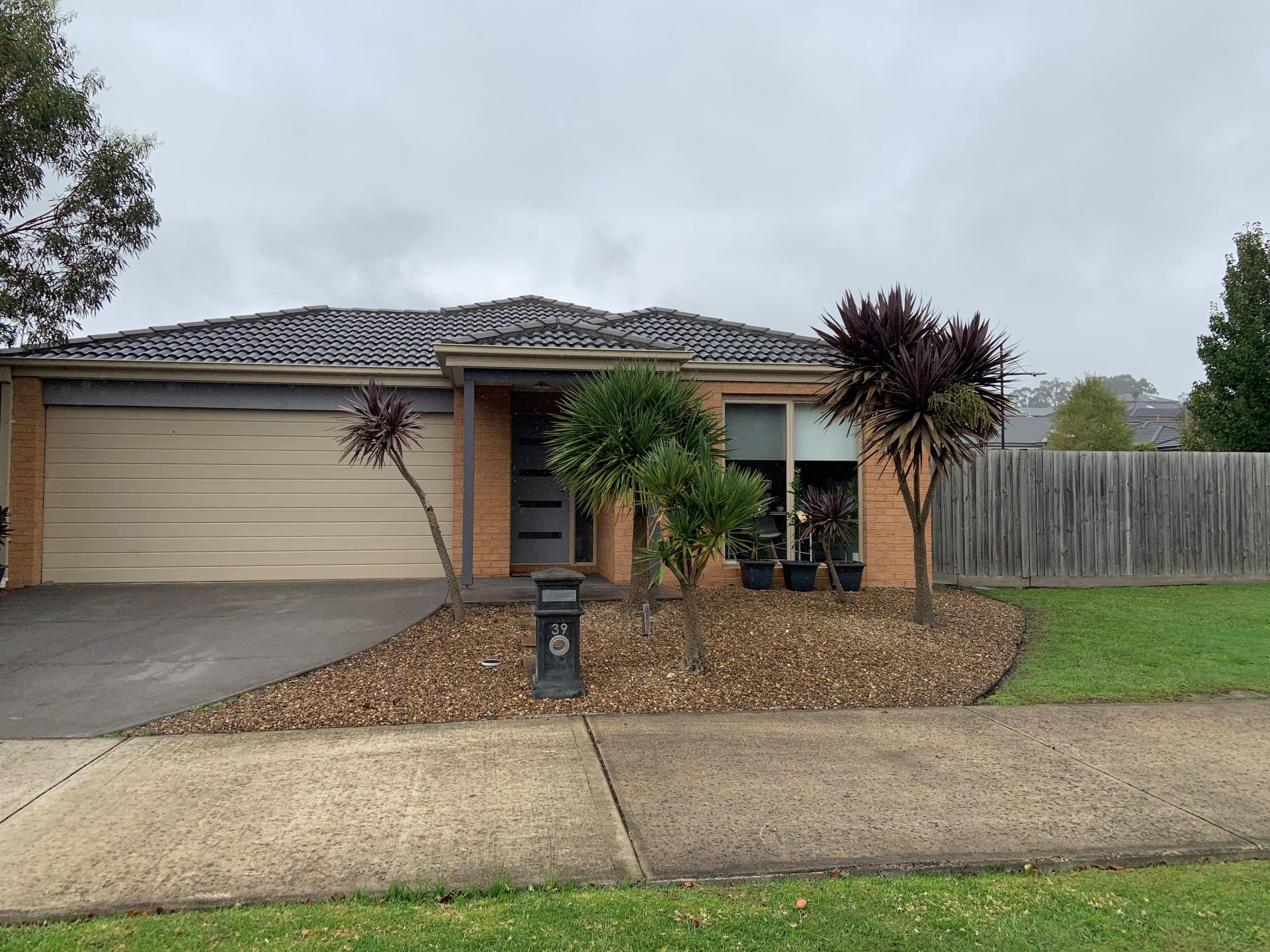 39 Summerhill Boulevard, Drouin OBrien Real Estate