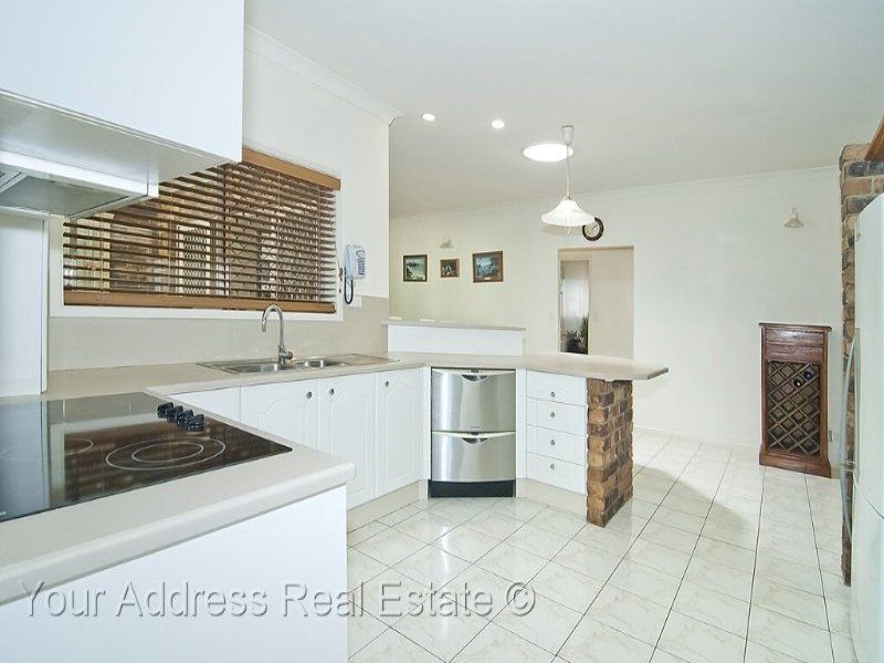 Real Estate For Sale 4143 Cardwell Close Munruben , QLD