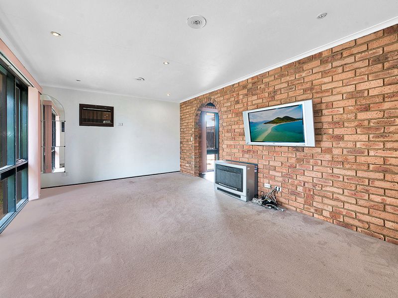 16 Hartington Drive, Wantirna OBrien Real Estate