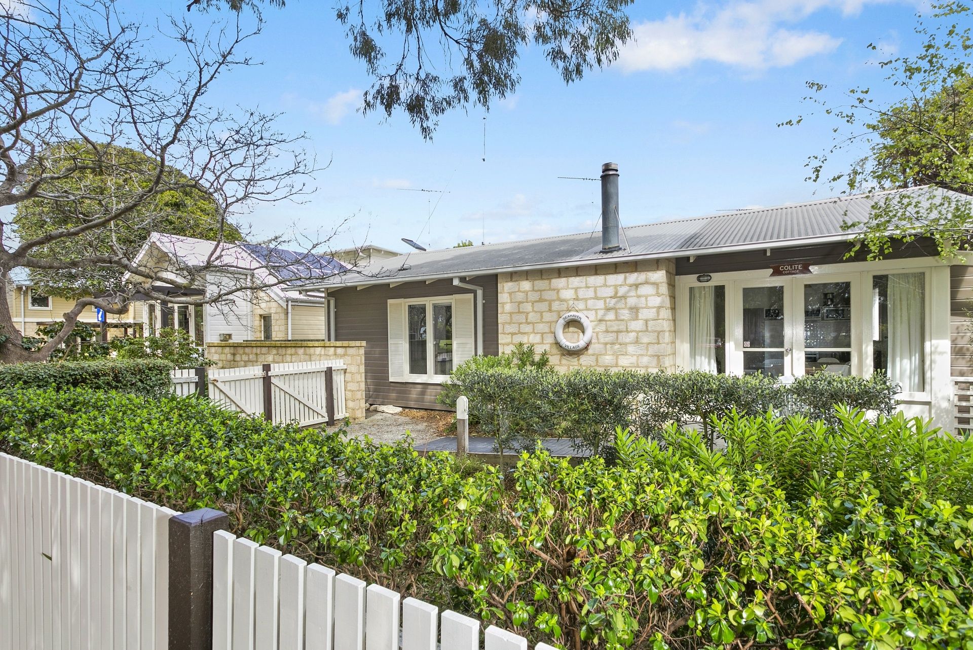 Sold property 590000 for 1/57 Geelong Road Barwon Heads , VIC 3227