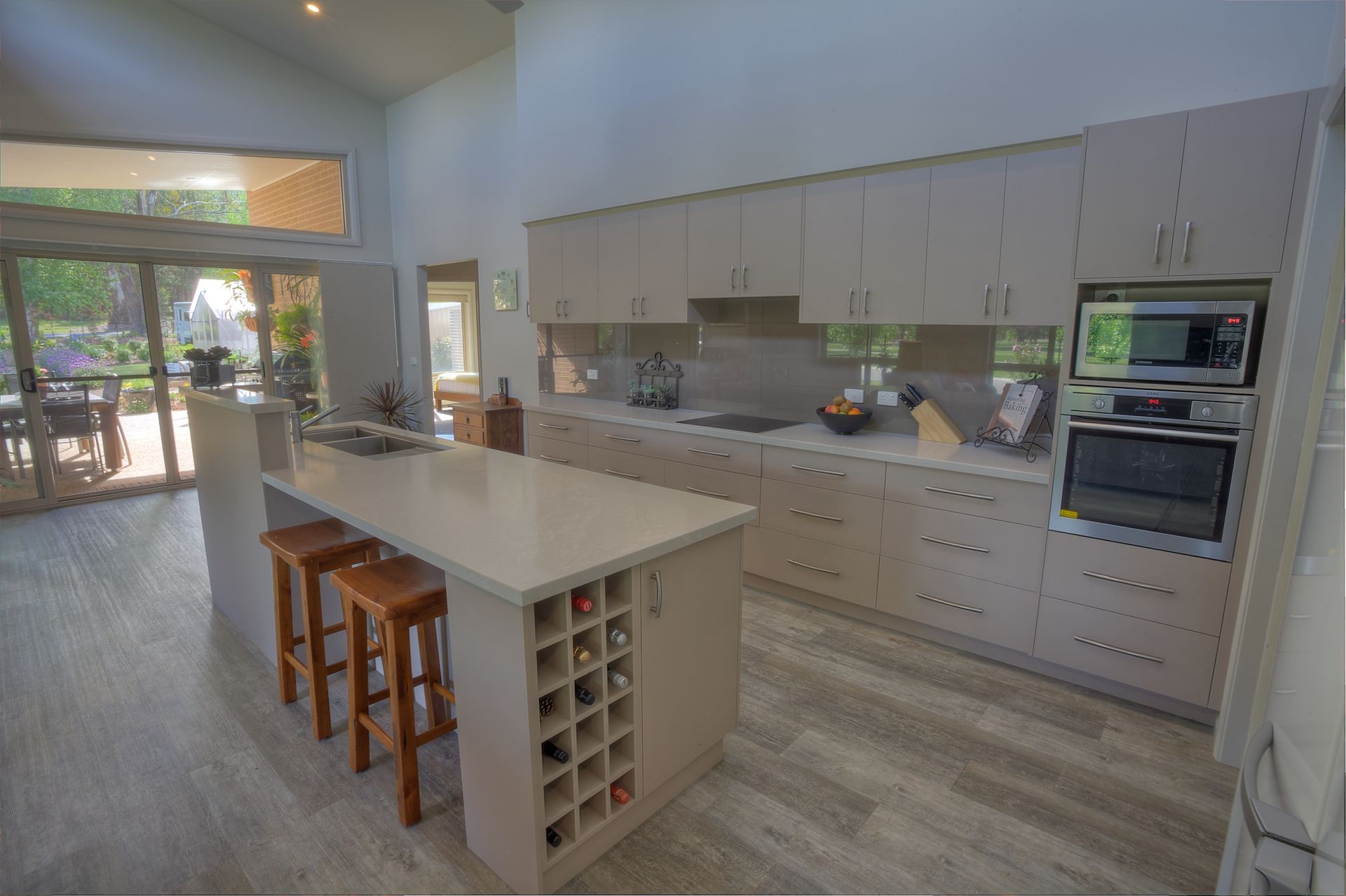 1 Karnu Court, Bright Dickens Real Estate