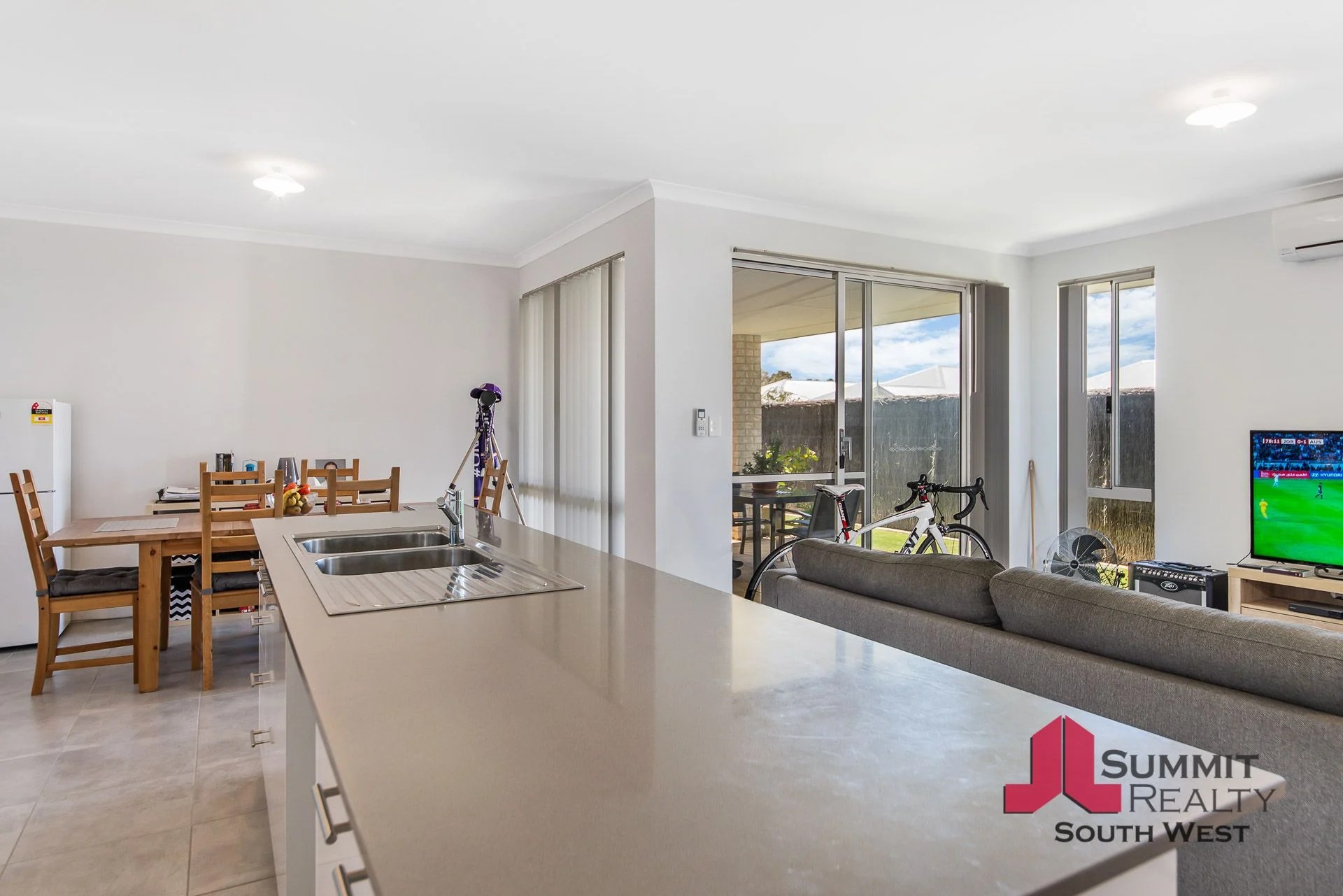 Real Estate For Sale 13 Muir Road Dalyellup , WA