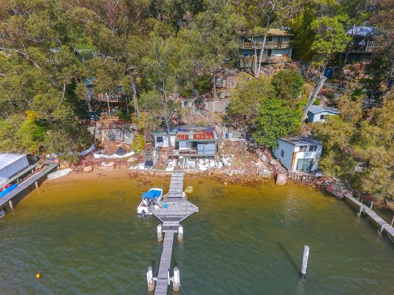 82 Riverview Avenue, Dangar Island Riverfront Real Estate