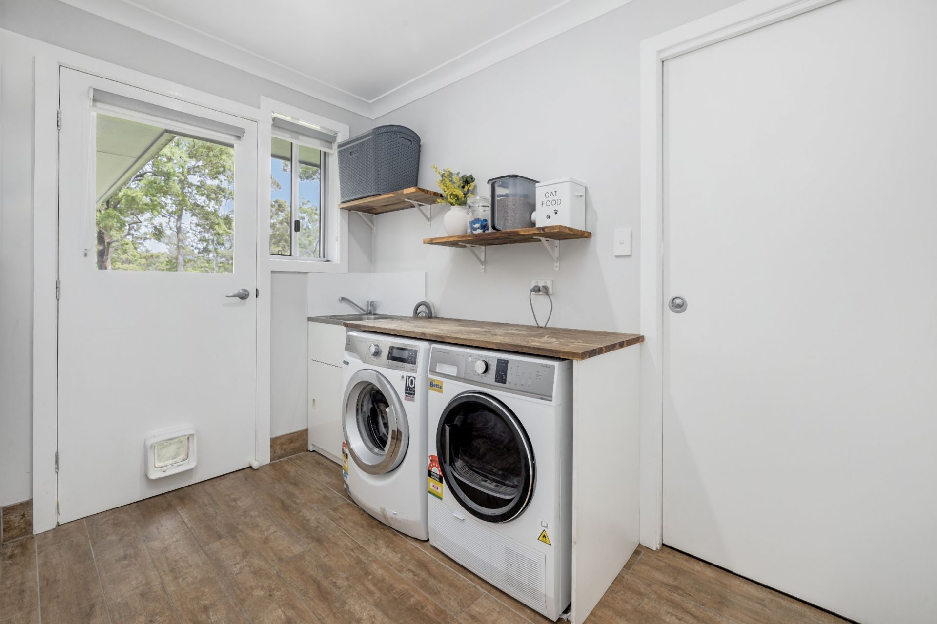 Real Estate For Sale 61 Waratah Drive Yarravel , NSW