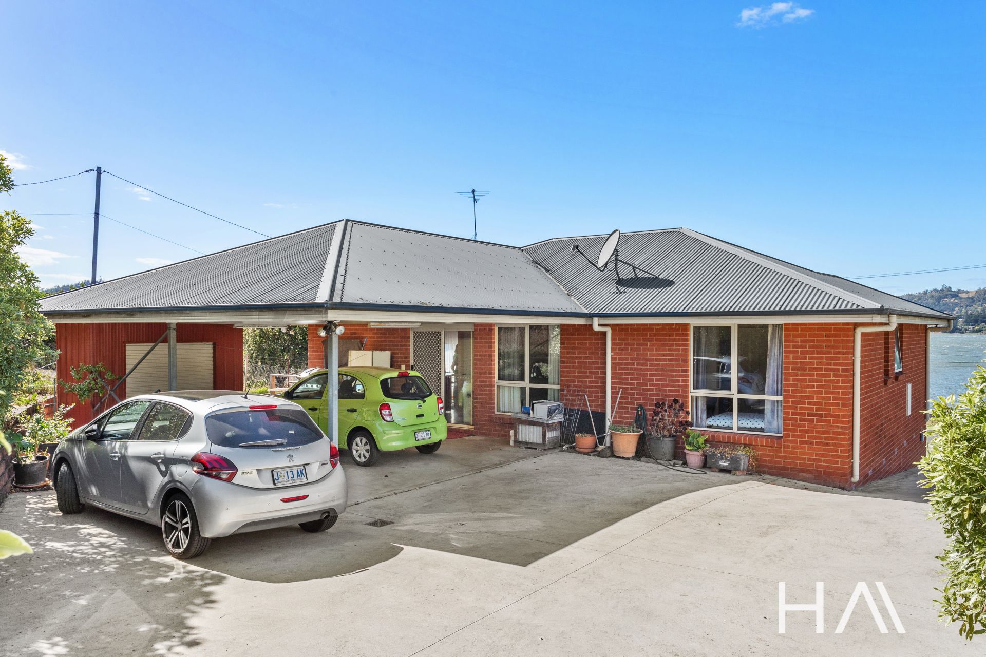 87A Gravelly Beach Road, Blackwall Harrison Agents