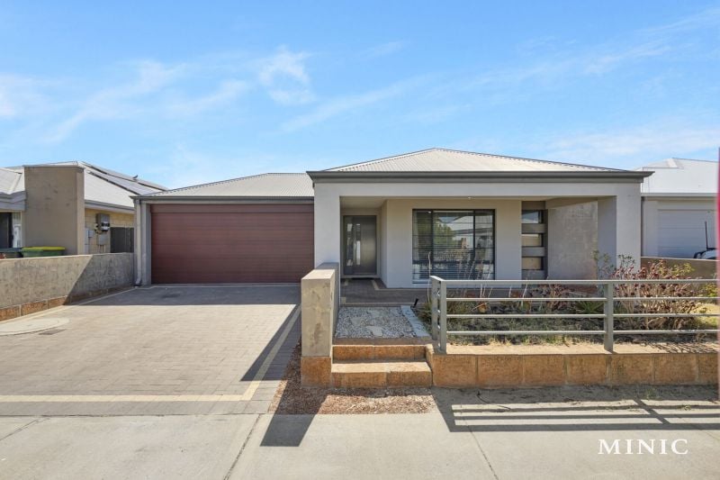 Real Estate For Sale 21 Strathclyde Circuit Champion Lakes , WA
