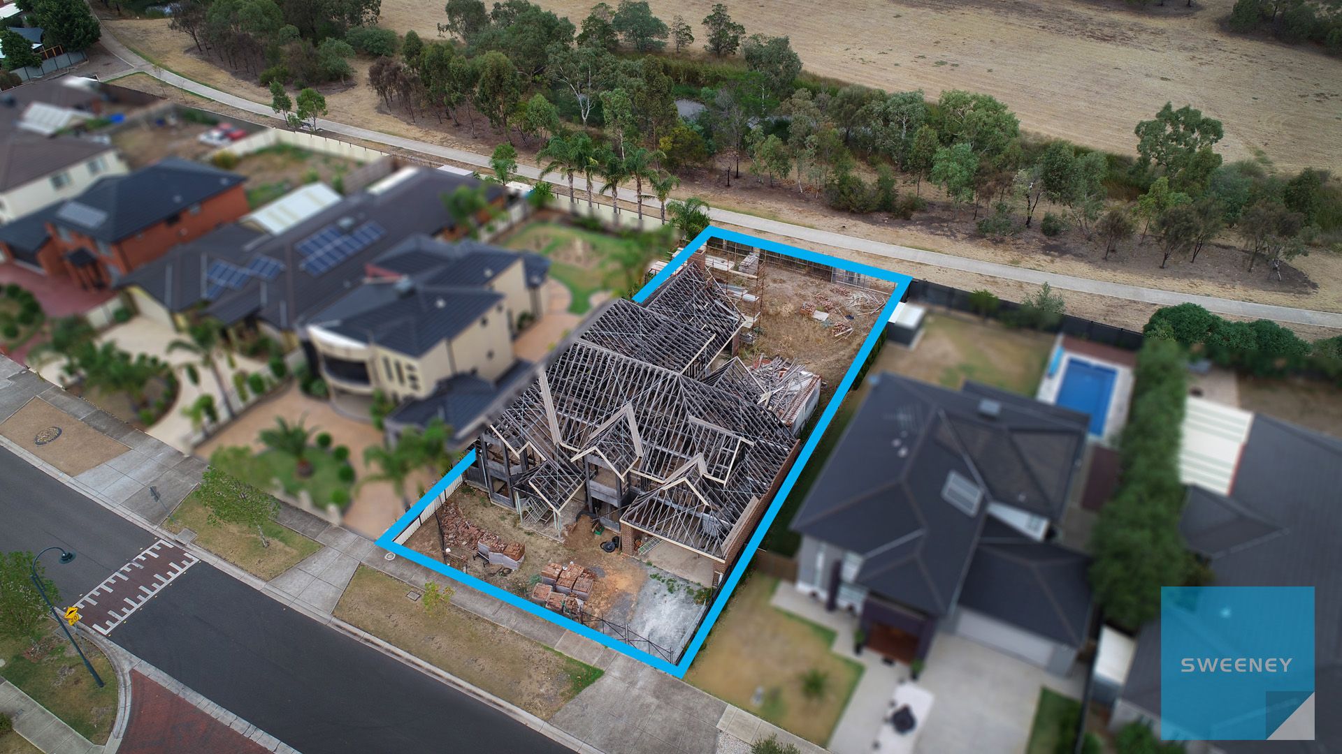 19 Cambridge Crescent, TAYLORS LAKES Sweeney Estate Agents