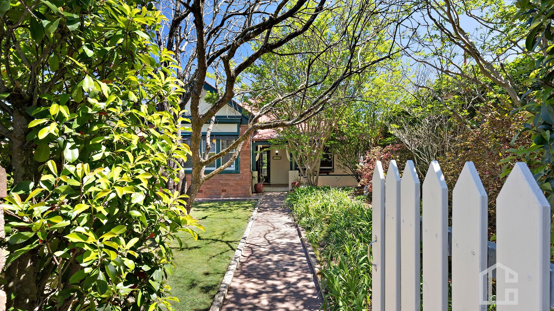 54 Hawkesbury Road, Springwood Chapman Real Estate