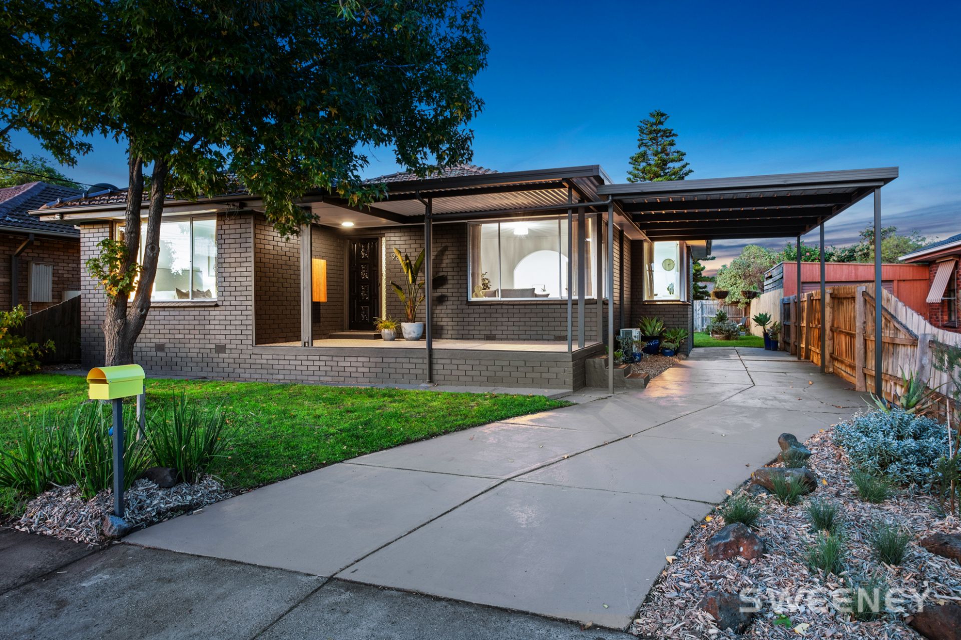 92 McIntyre Drive, ALTONA Sweeney Estate Agents