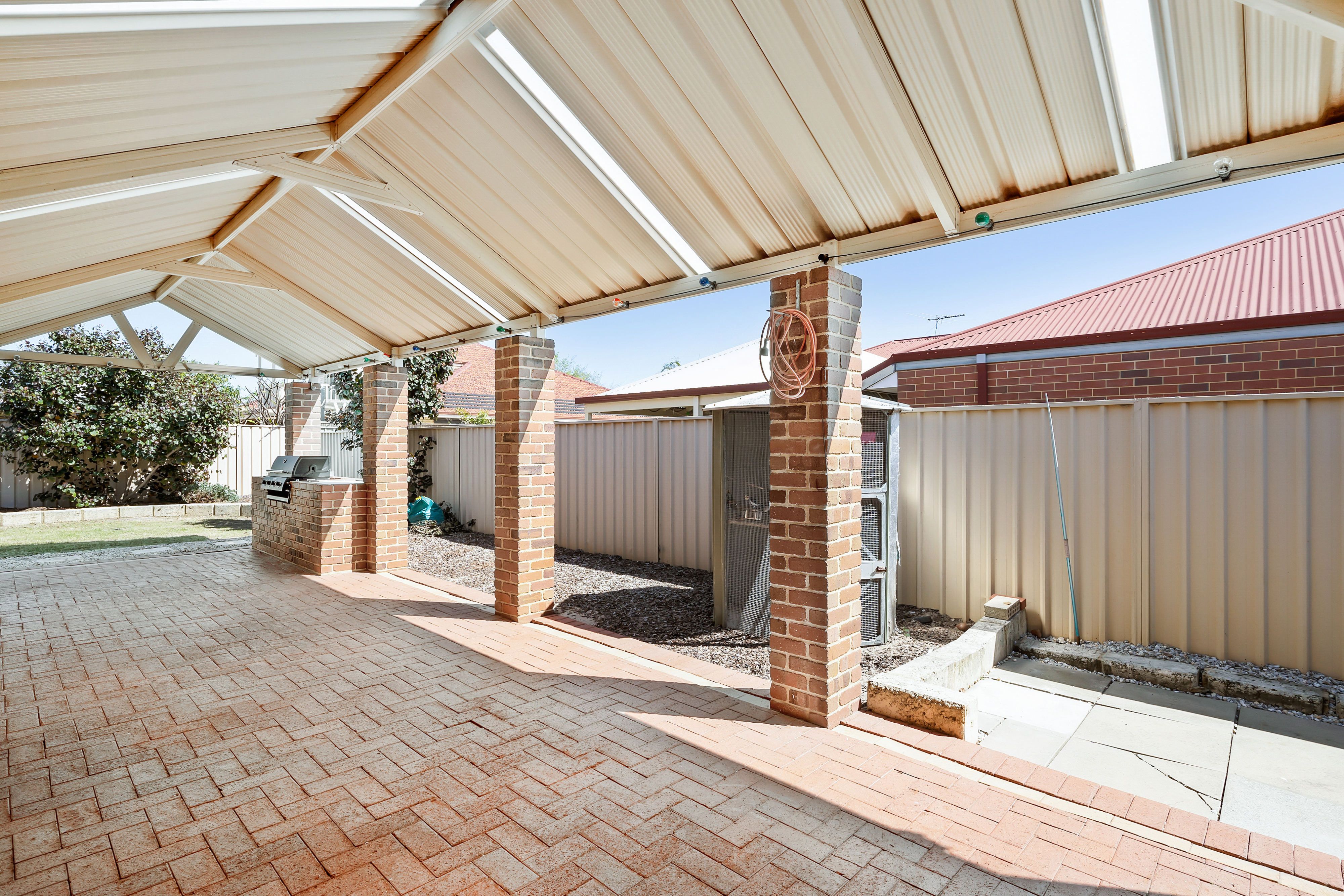 Real Estate For Sale 119 Dumbarton Road Canning Vale , WA