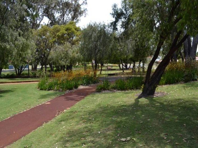 Real Estate For Sale 22 Jury Bend Carey Park , WA