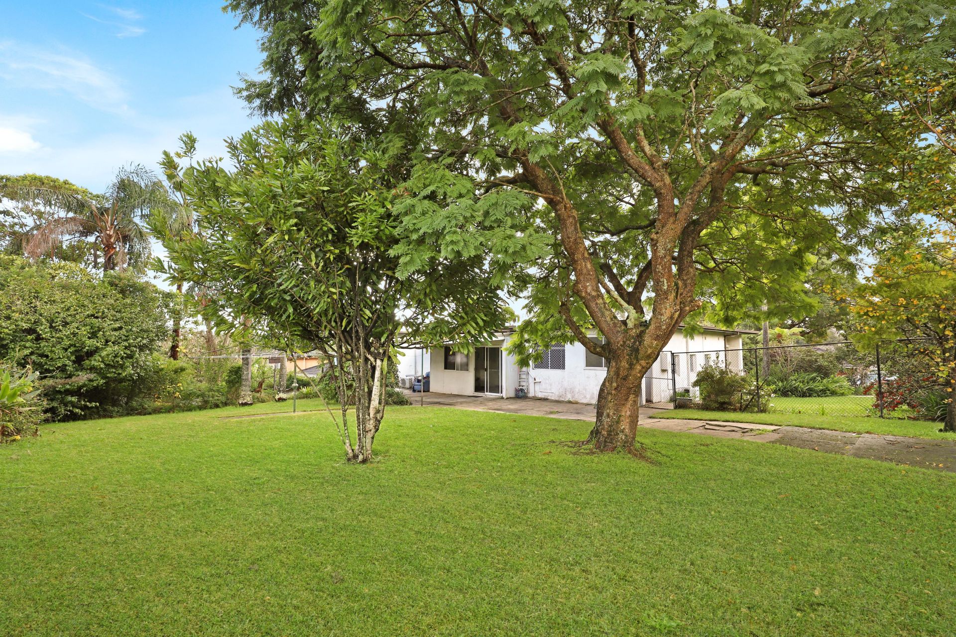 Real Estate For Sale 2 Whitton Street Heathcote , NSW