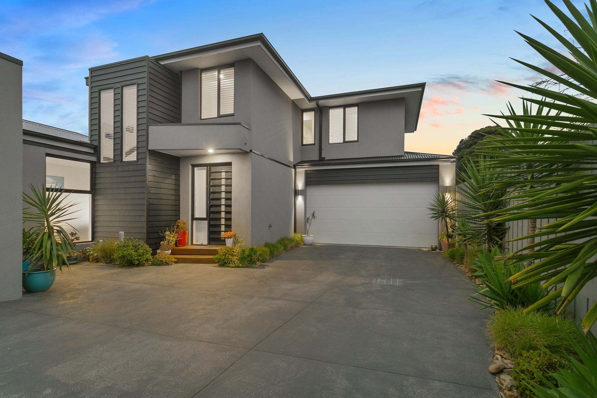 2/6 Blantyre Avenue, Chelsea OBrien Real Estate