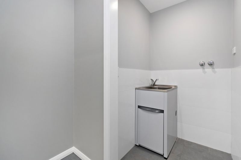 Real Estate For Lease 2/2 Street Newport , NSW