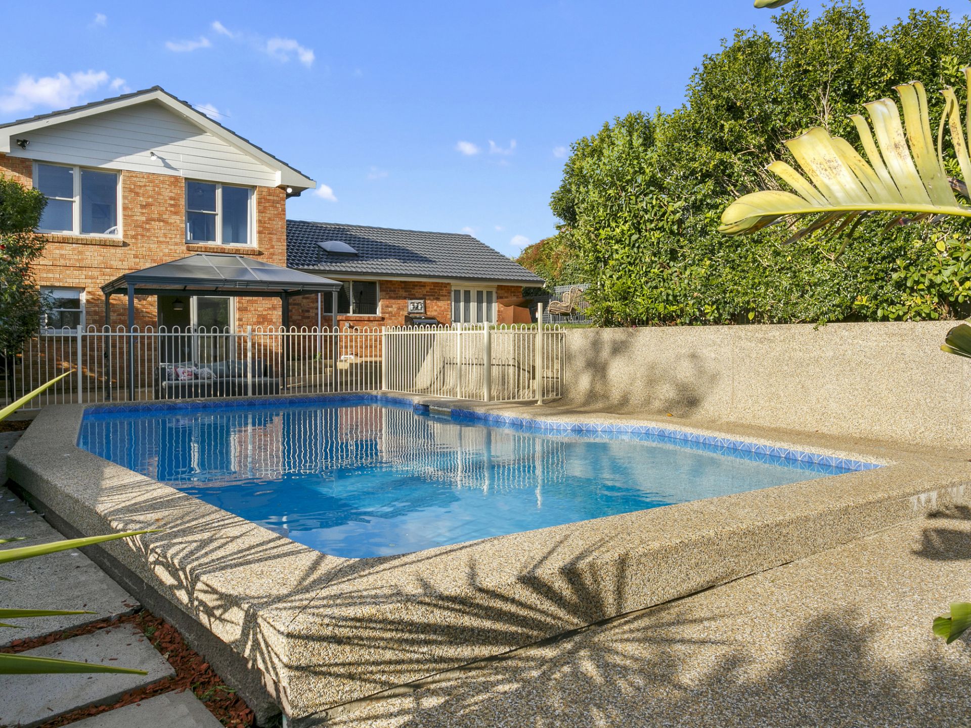 16 Hawthorn Street, Loftus Singer Residential