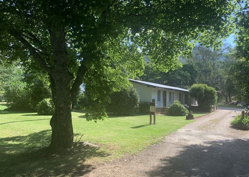 134 Great Alpine Road, Harrietville Dickens Real Estate