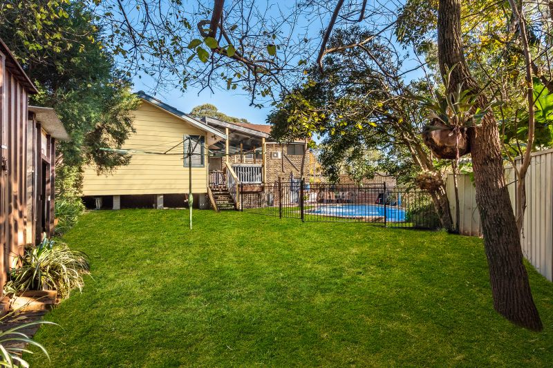 Real Estate For Sale 11 Thompson Close West Pennant Hills , NSW