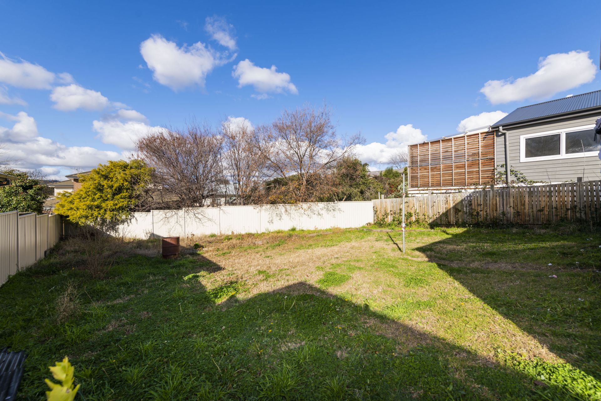 28 McIntosh Street, Queanbeyan White Rhino Property