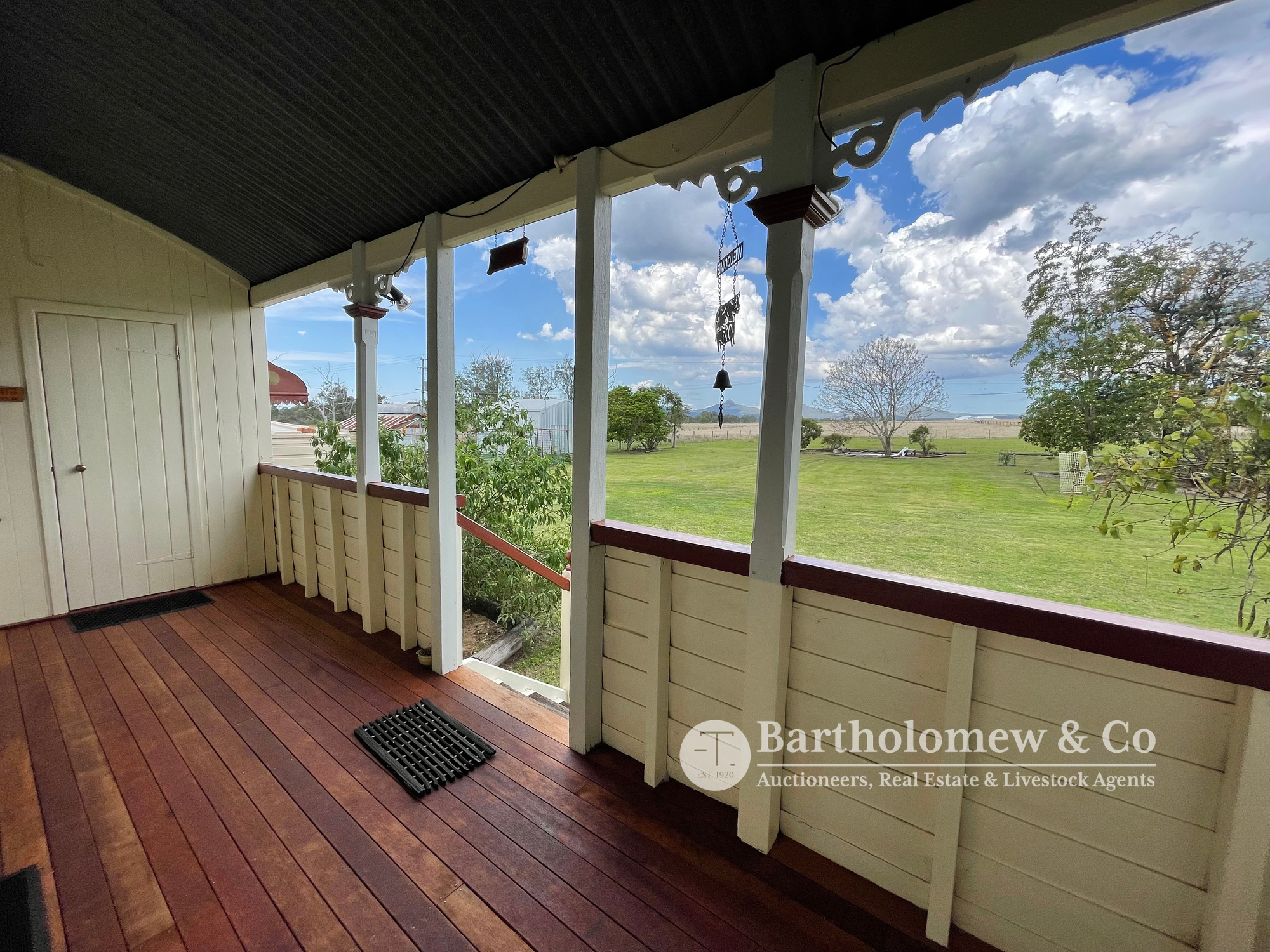 Real Estate For Sale 1416 Middle Road Peak Crossing , QLD