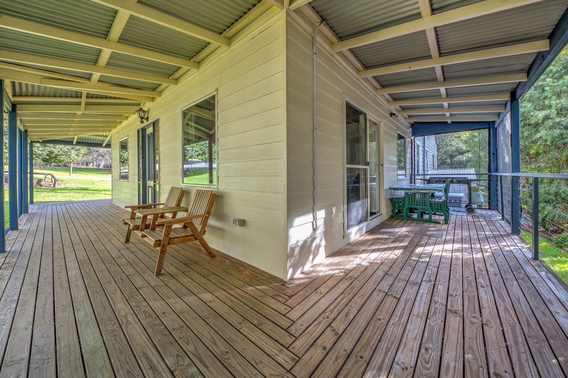 2 Camping Park Road, Harrietville Dickens Real Estate