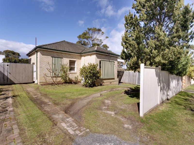 Real Estate For Sale 23 Aubreen Street Collaroy Plateau , NSW