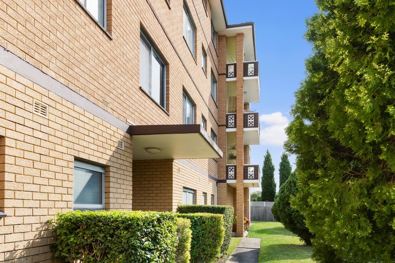 Real Estate For Sale 1/137141 Regatta Road Canada Bay , NSW