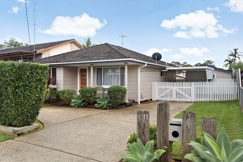 Real Estate For Sale 11 Bluebell Avenue Berkeley Vale , NSW