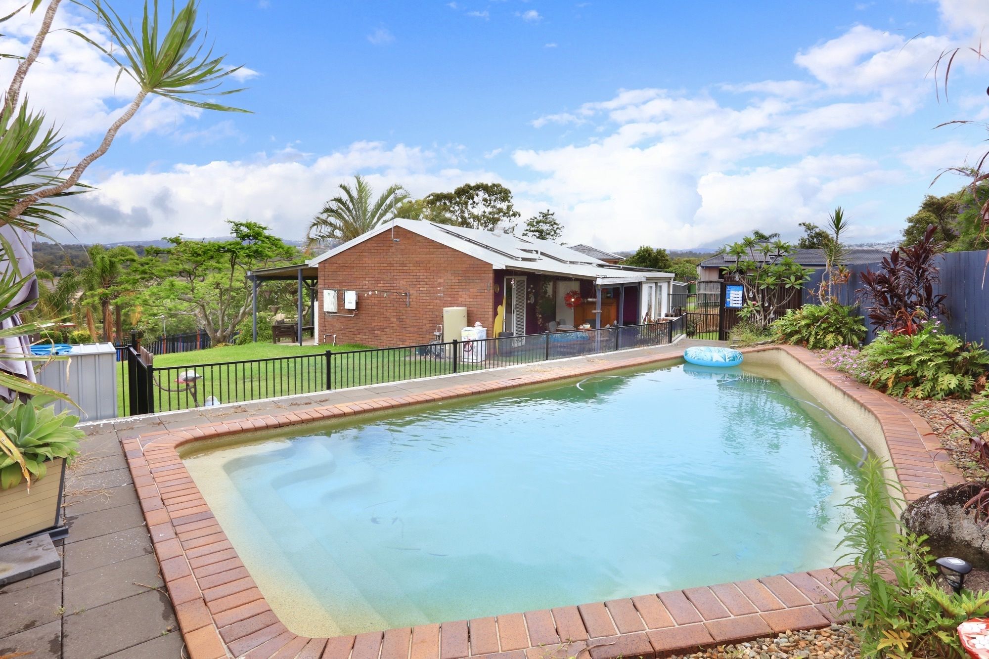 Real Estate For Sale 13 Norseman Crescent WORONGARY , QLD