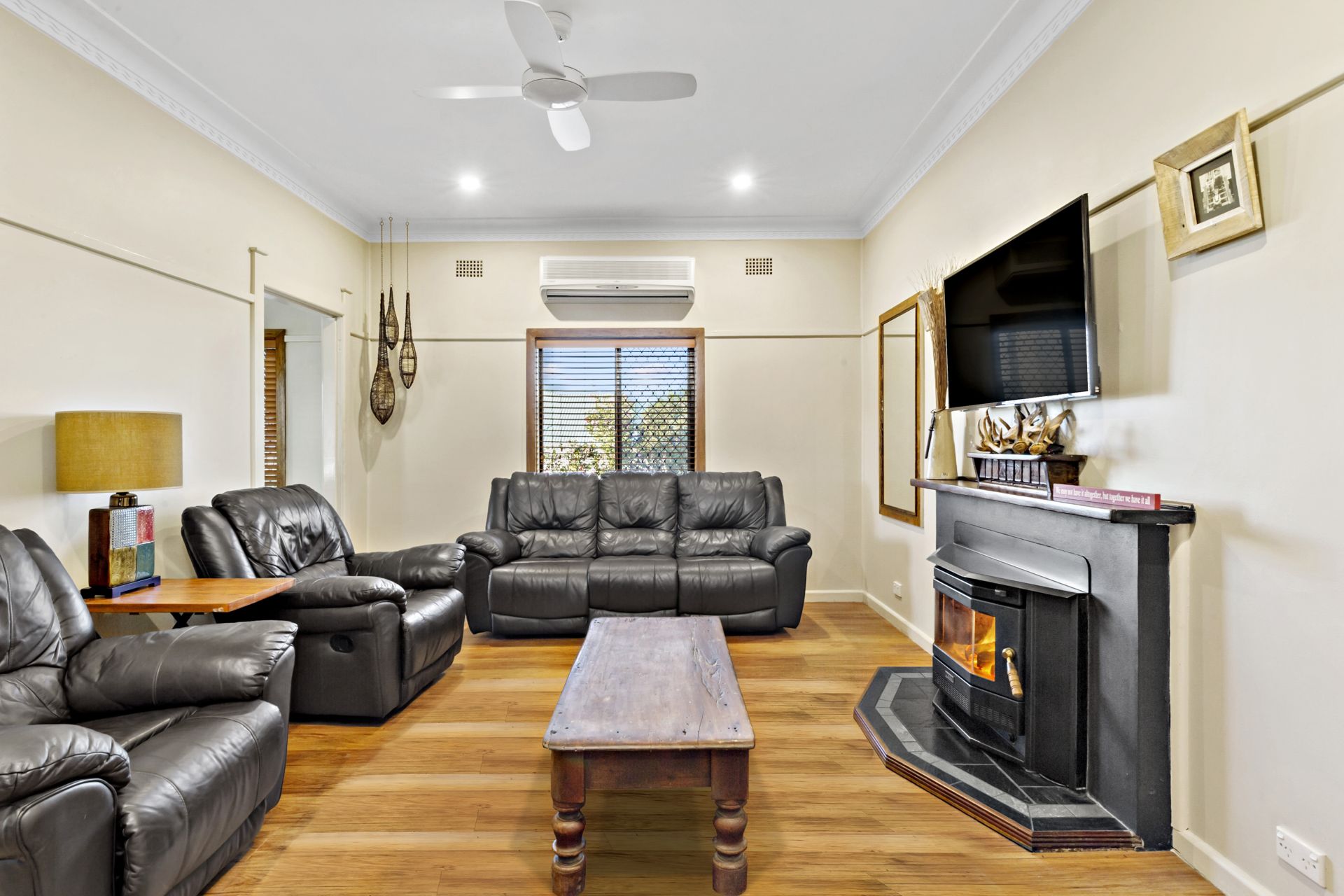 Real Estate For Sale 128 Farmborough Road Farmborough Heights , NSW