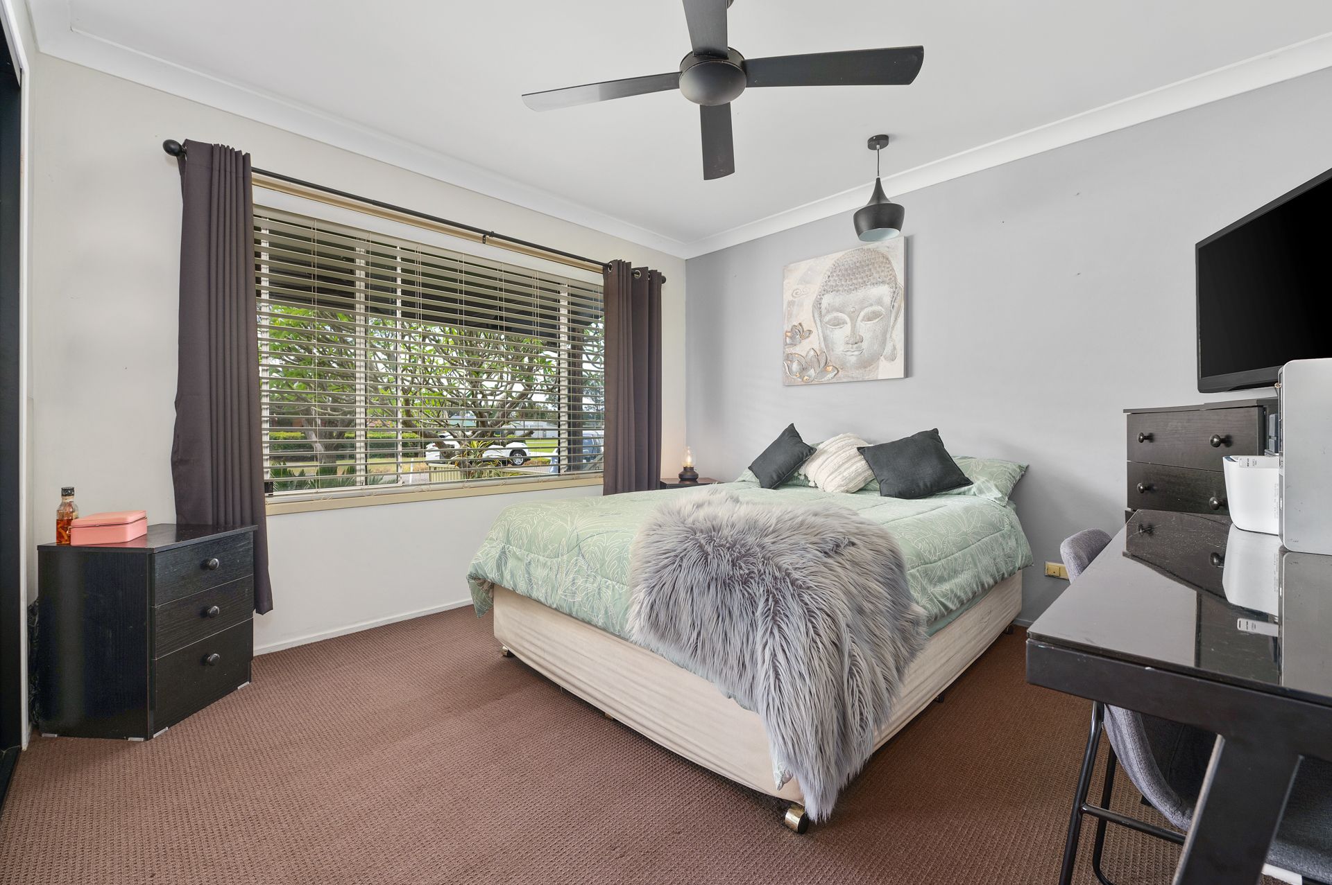 Real Estate For Sale 15 Dunvegan Street Mannering Park , NSW