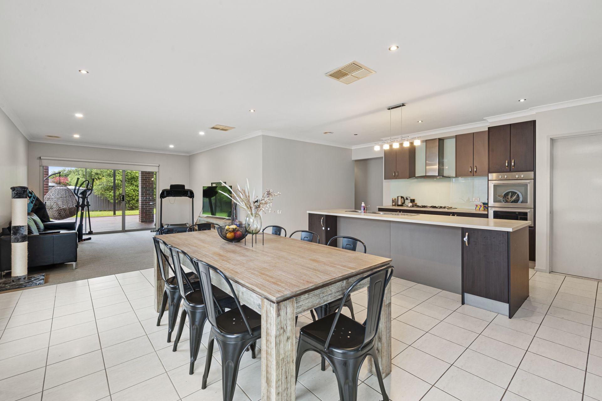 31 Dorset Drive, Alfredton Ballarat Real Estate Pty Ltd