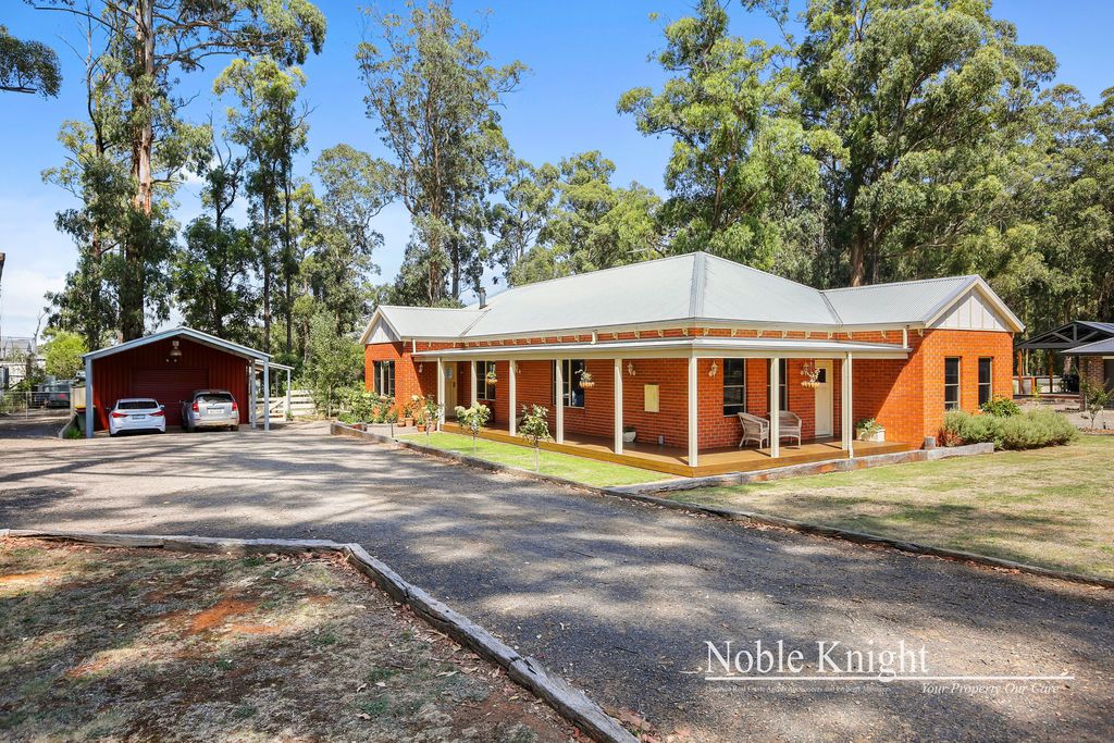 Sold property 666,500 for 6 Currajong Avenue Kinglake , VIC 3763