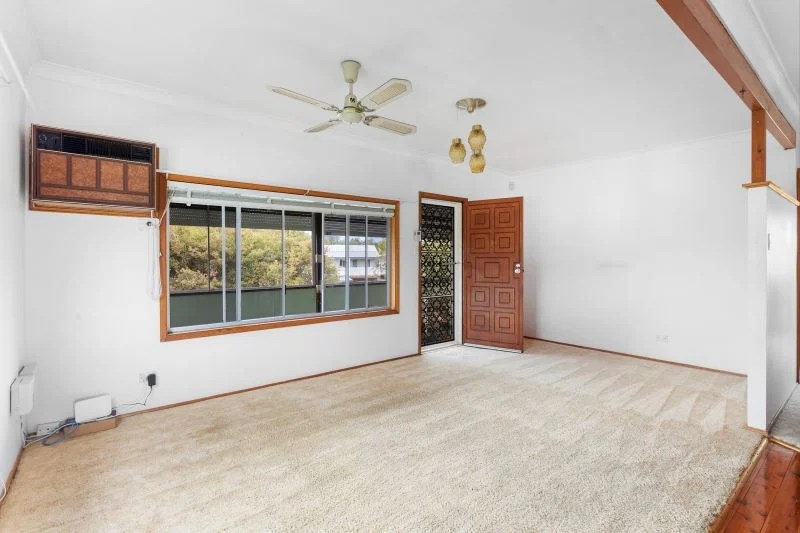 Real Estate For Sale 28 Kerry Crescent Berkeley Vale , NSW