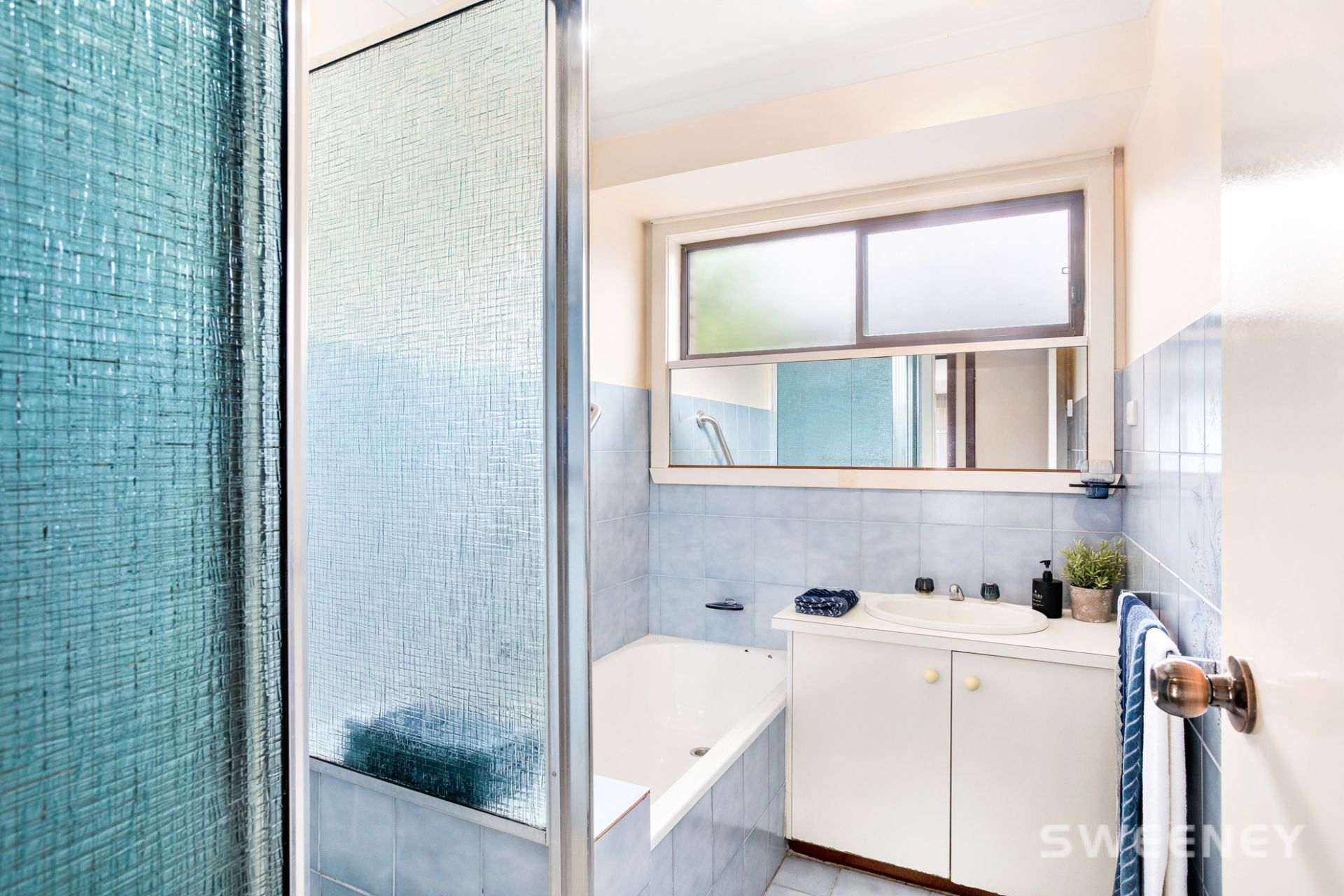 17 Scherman Drive, ALTONA MEADOWS Sweeney Estate Agents