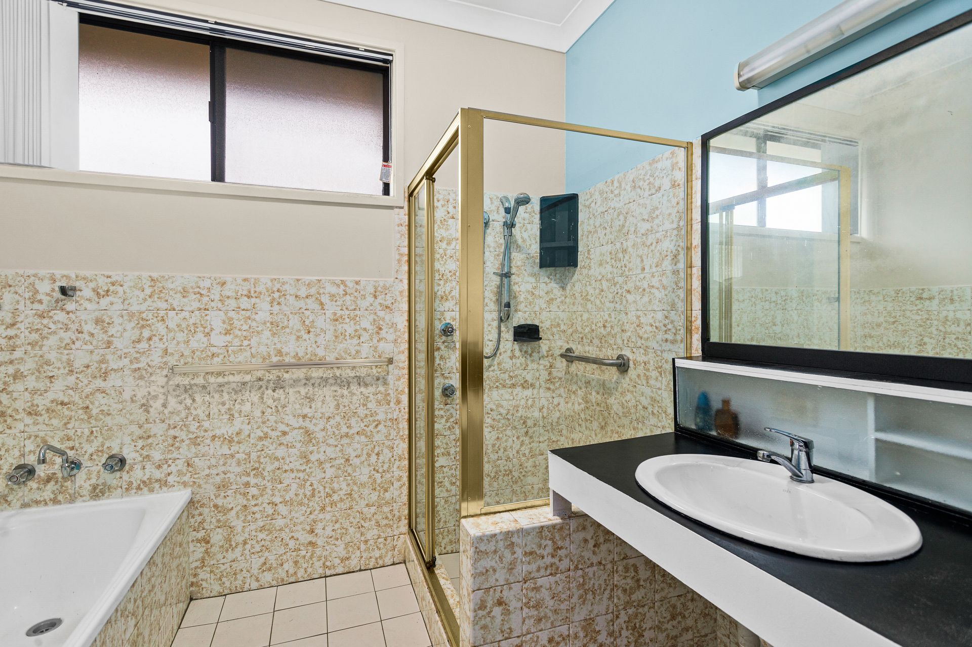 Real Estate For Sale 31 Girvan Crescent Corrimal , NSW